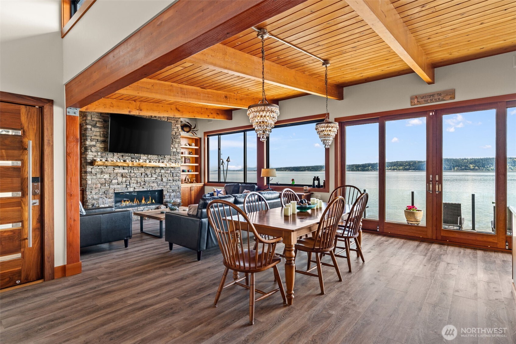2963 Tillicum Beach Drive , Camano Island, WA 98282