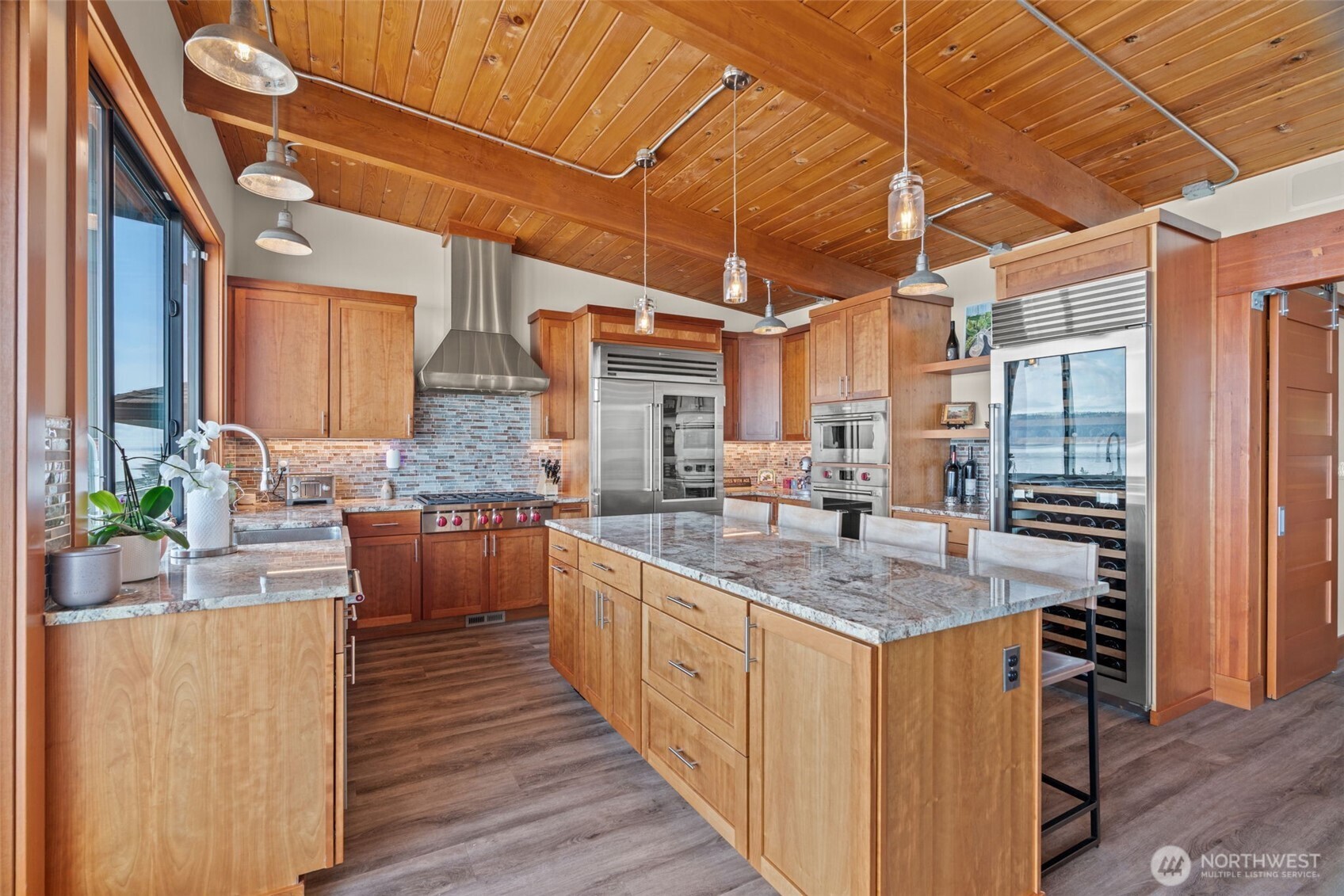 2963 Tillicum Beach Drive , Camano Island, WA 98282