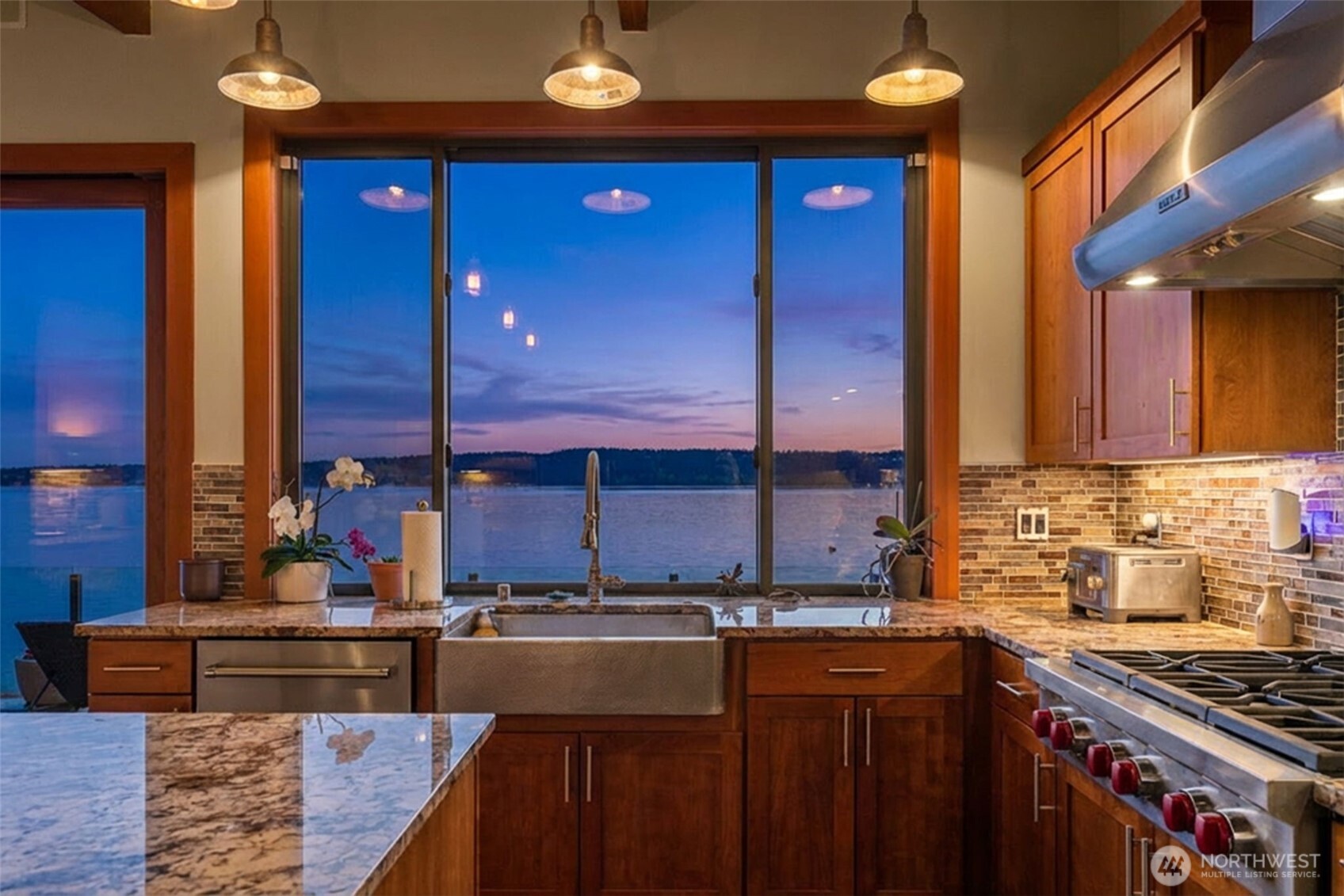 2963 Tillicum Beach Drive , Camano Island, WA 98282