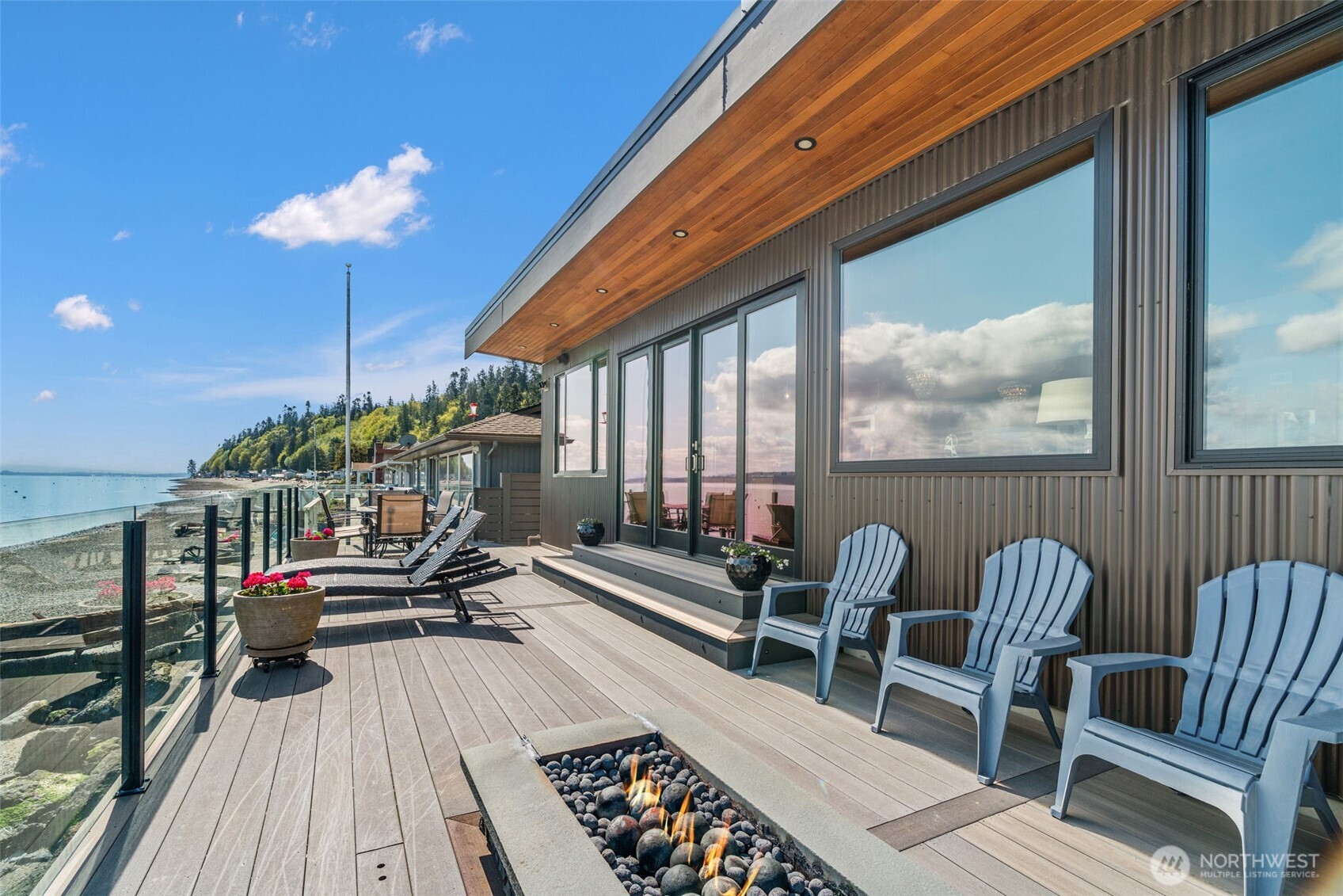 2963 Tillicum Beach Drive , Camano Island, WA 98282