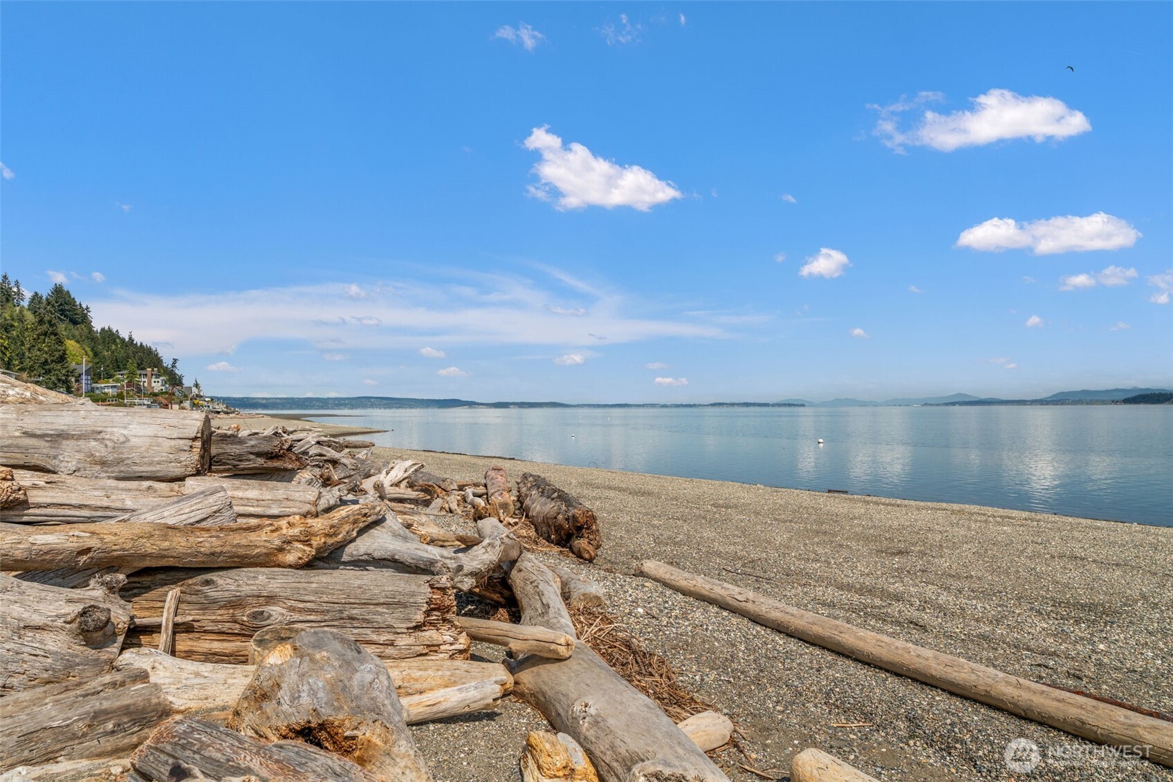 2963 Tillicum Beach Drive , Camano Island, WA 98282