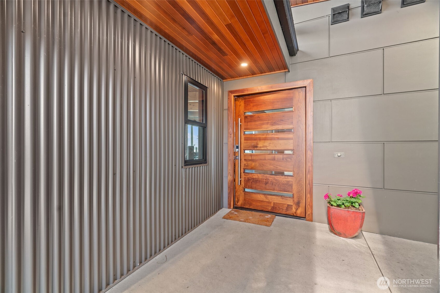 2963 Tillicum Beach Drive , Camano Island, WA 98282