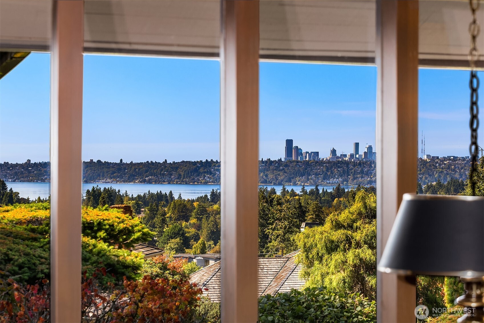 9501 NE 13th Street , Clyde Hill, WA 98004-3446
