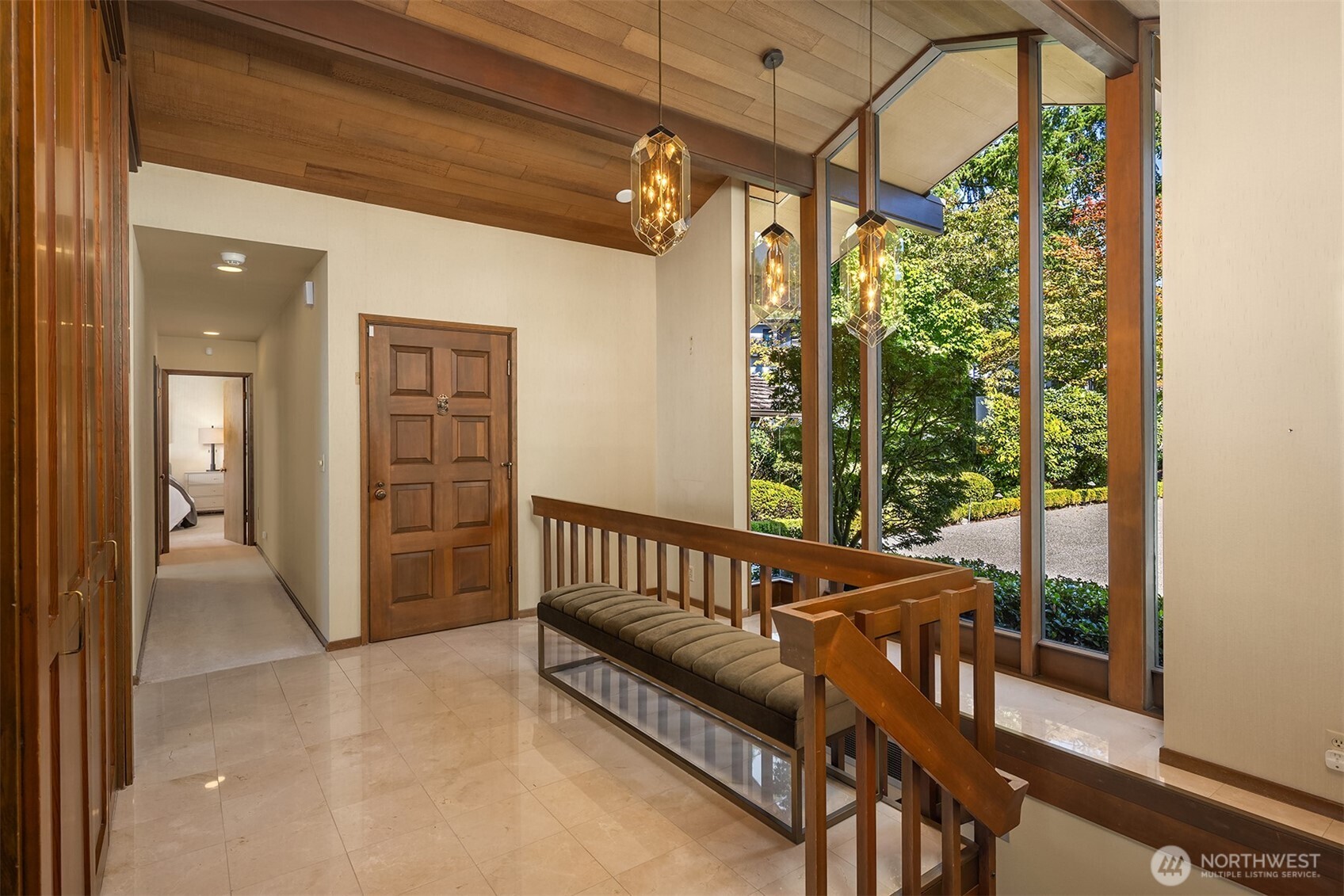 9501 NE 13th Street , Clyde Hill, WA 98004-3446