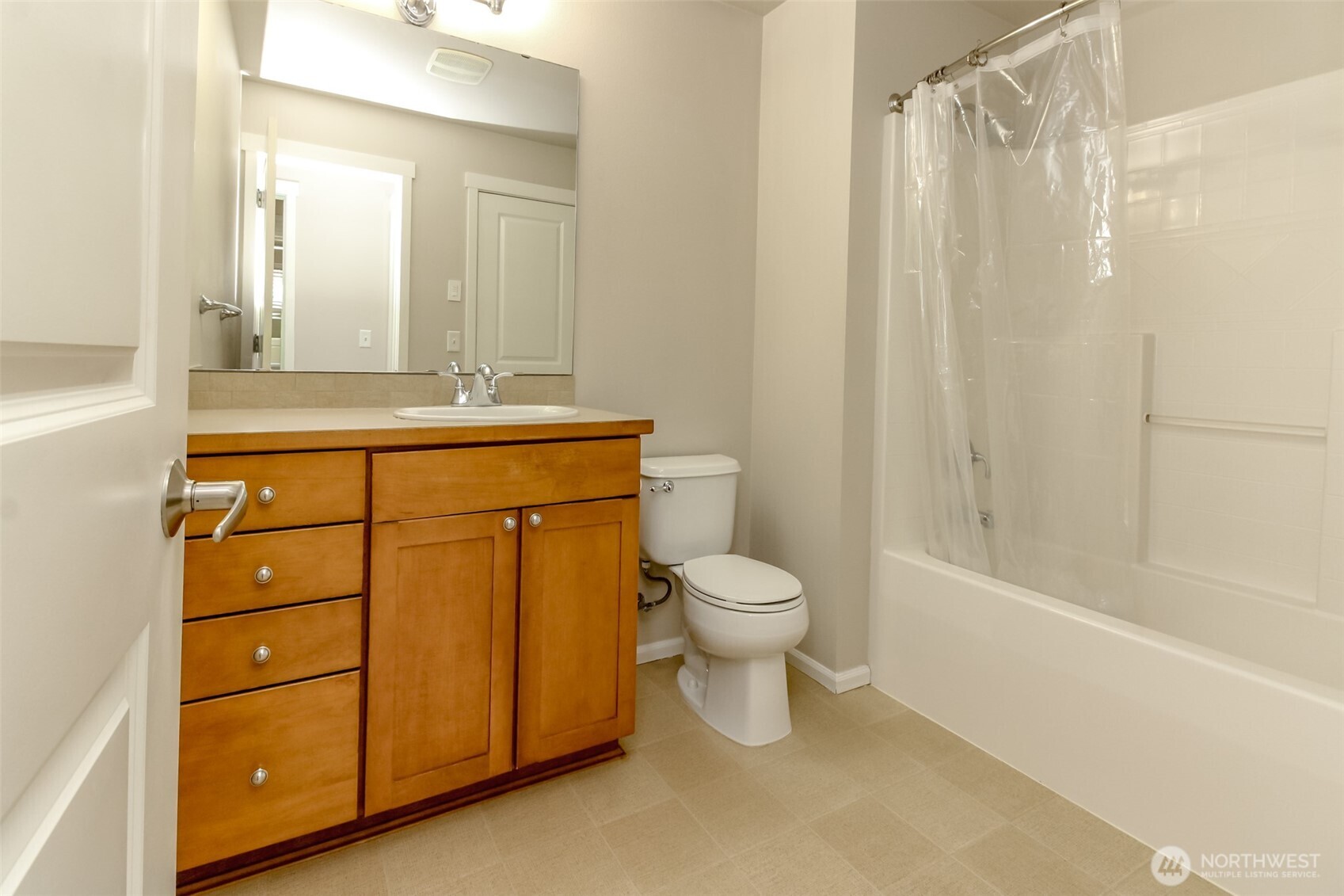 21230 40th Way S #E, SeaTac, WA 98198