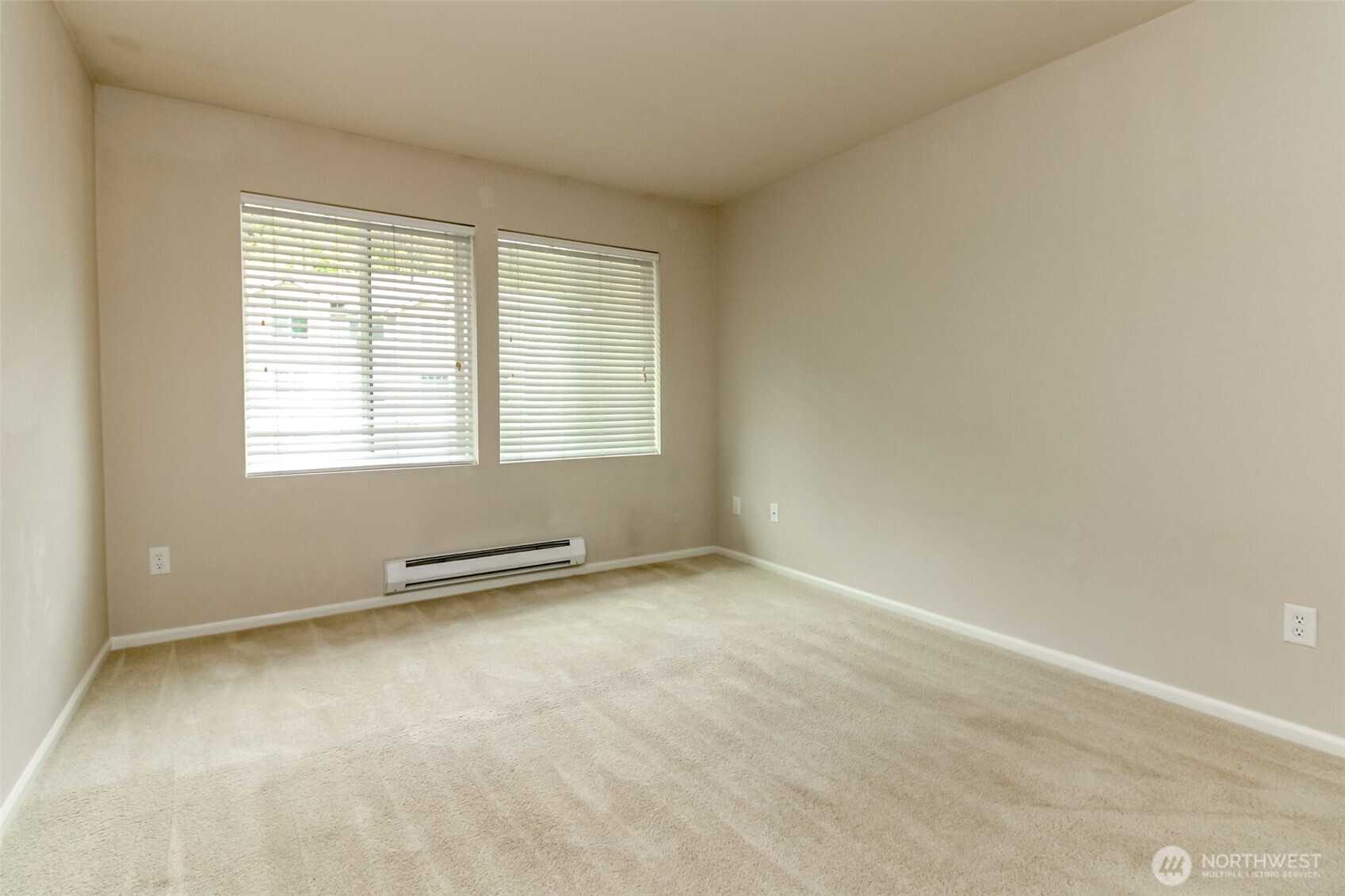 21230 40th Way S #E, SeaTac, WA 98198