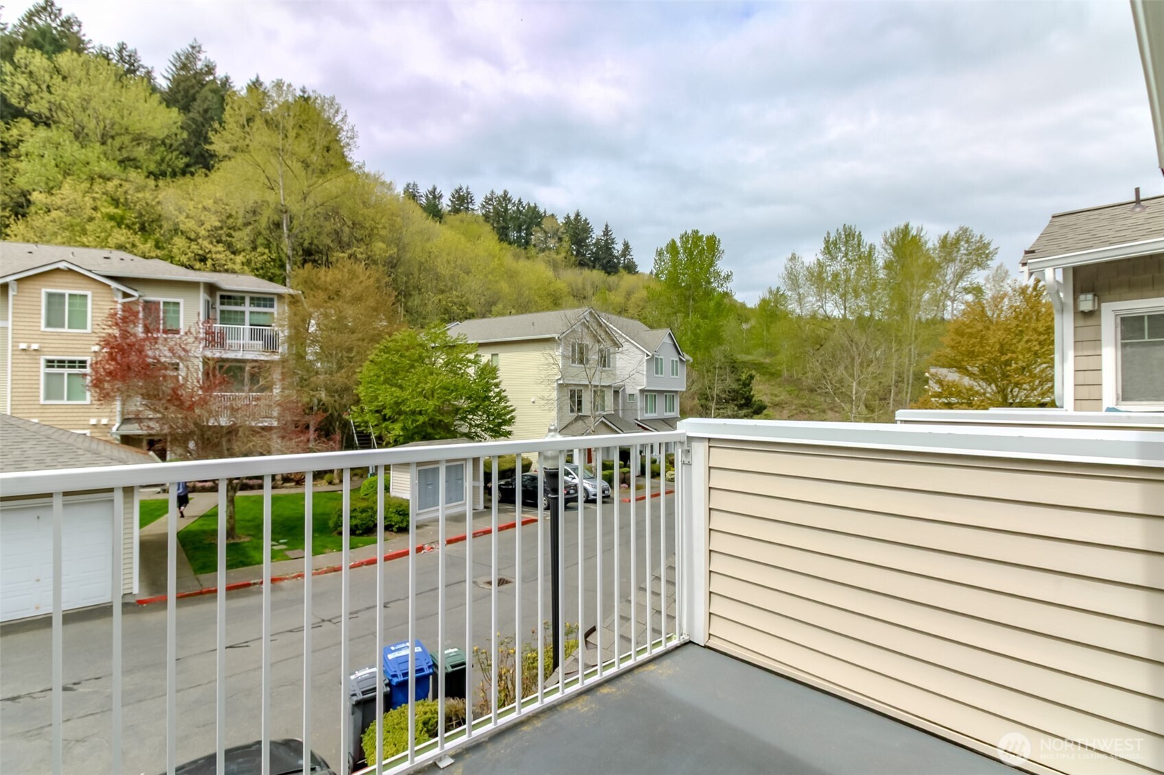 21230 40th Way S #E, SeaTac, WA 98198