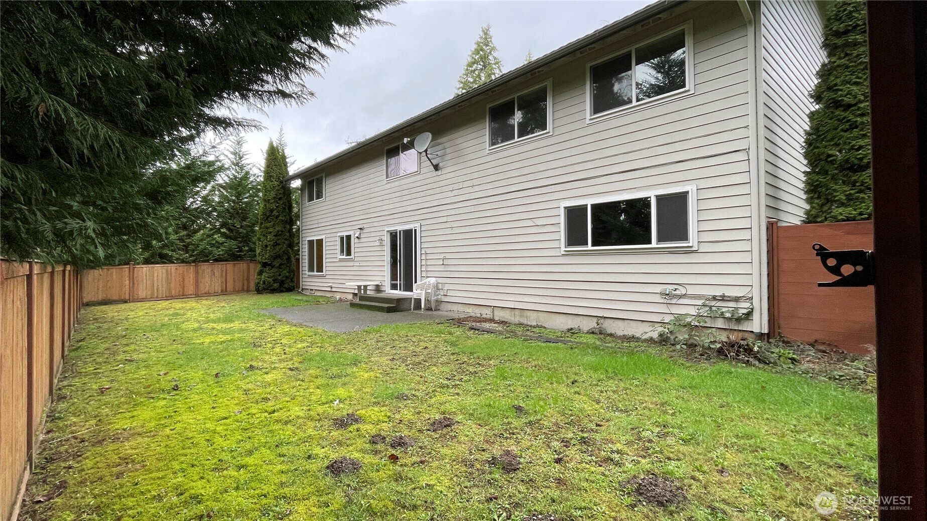 23525 SE 32nd Way , Sammamish, WA 98029