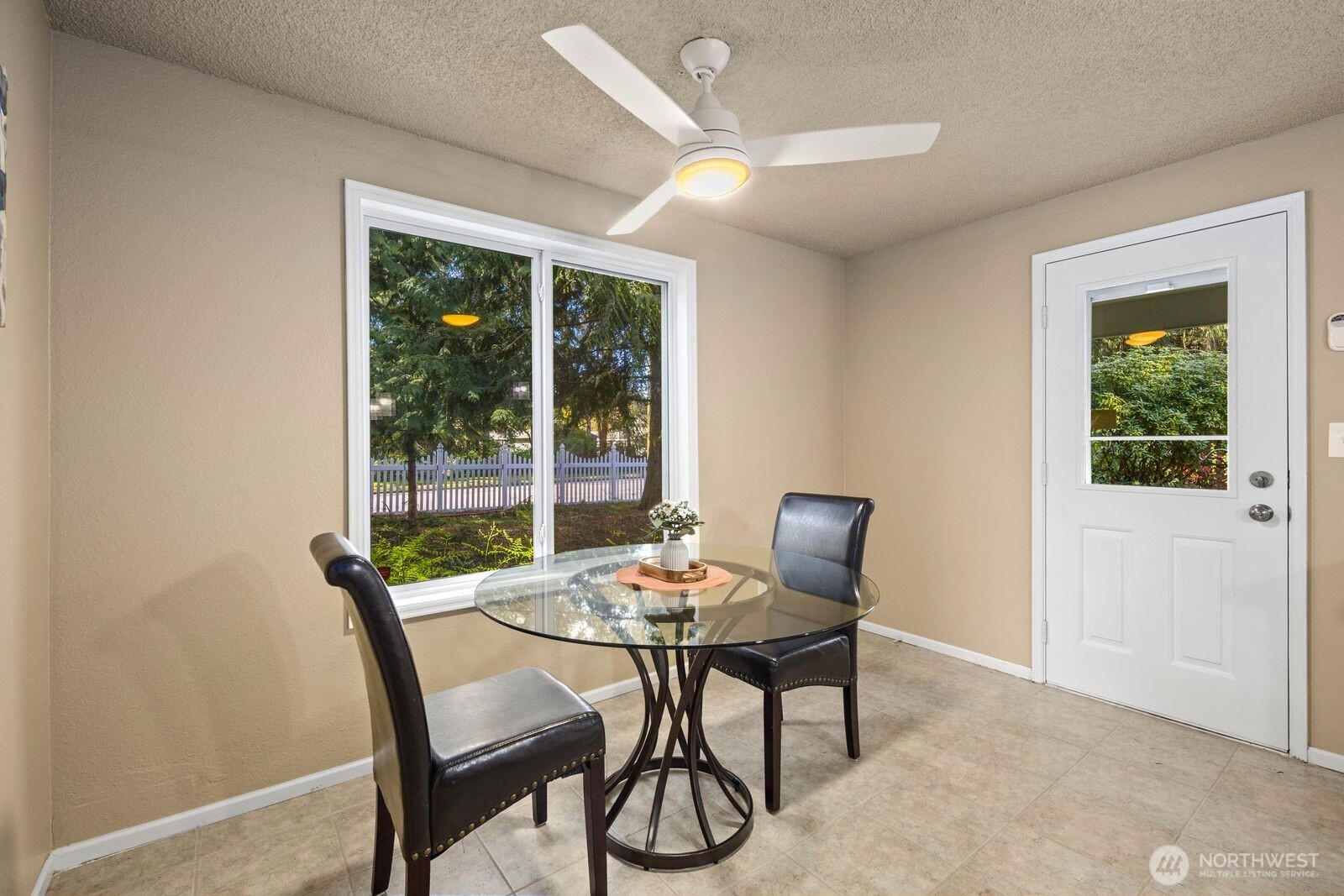 32405 1st Place S, Federal Way, WA 98003-5710
