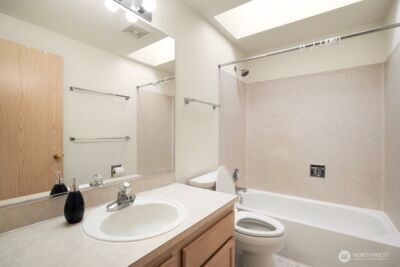 8121 NE 126TH Street , Kirkland, WA 98034 - Photo 14