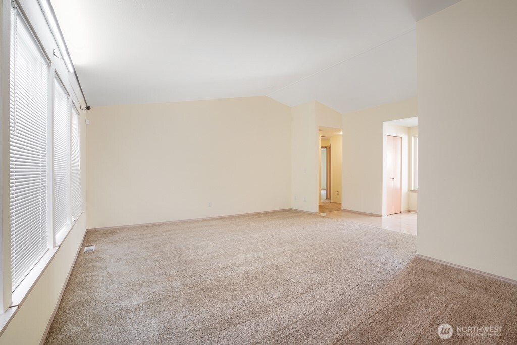 8121 NE 126TH Street , Kirkland, WA 98034