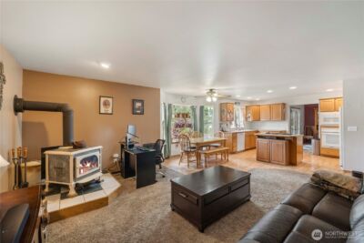 15040 129th Lane SE, Yelm, WA 98597 - Photo 4