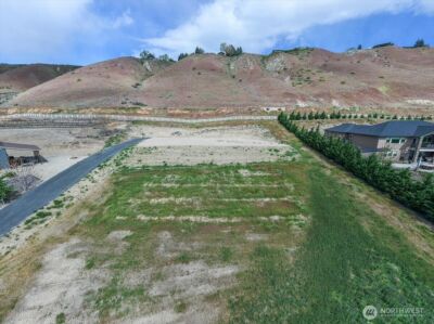 3085 Martin Place , East Wenatchee, WA 98802 - Photo 2