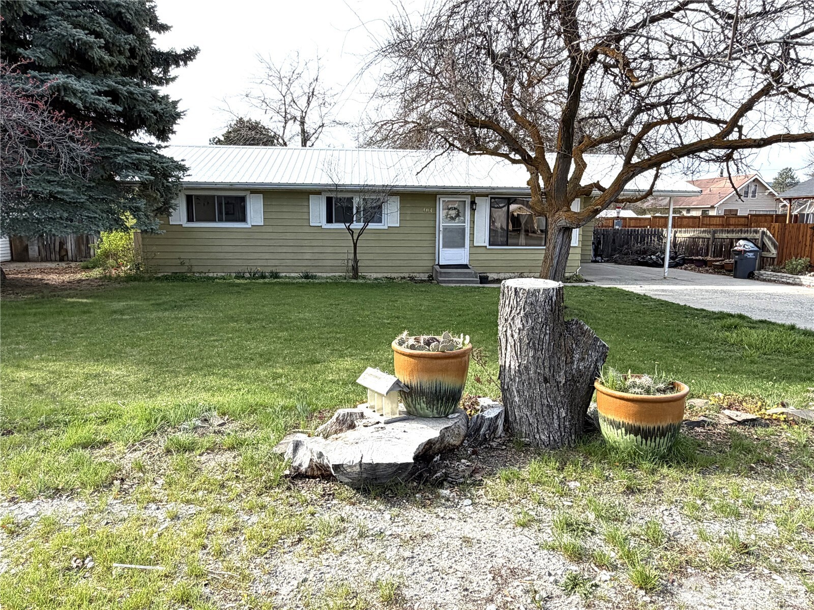 104 W First Street , Waterville, WA 98858