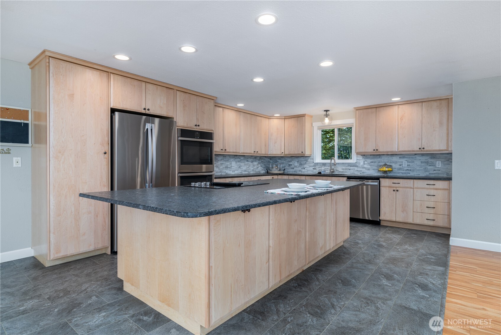 451 SE Mill Creek Road , Shelton, WA 98584