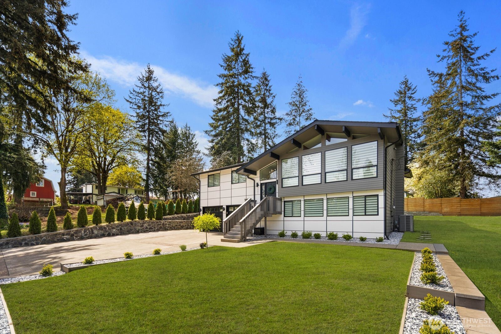 2001 17th Avenue , Milton, WA 98354