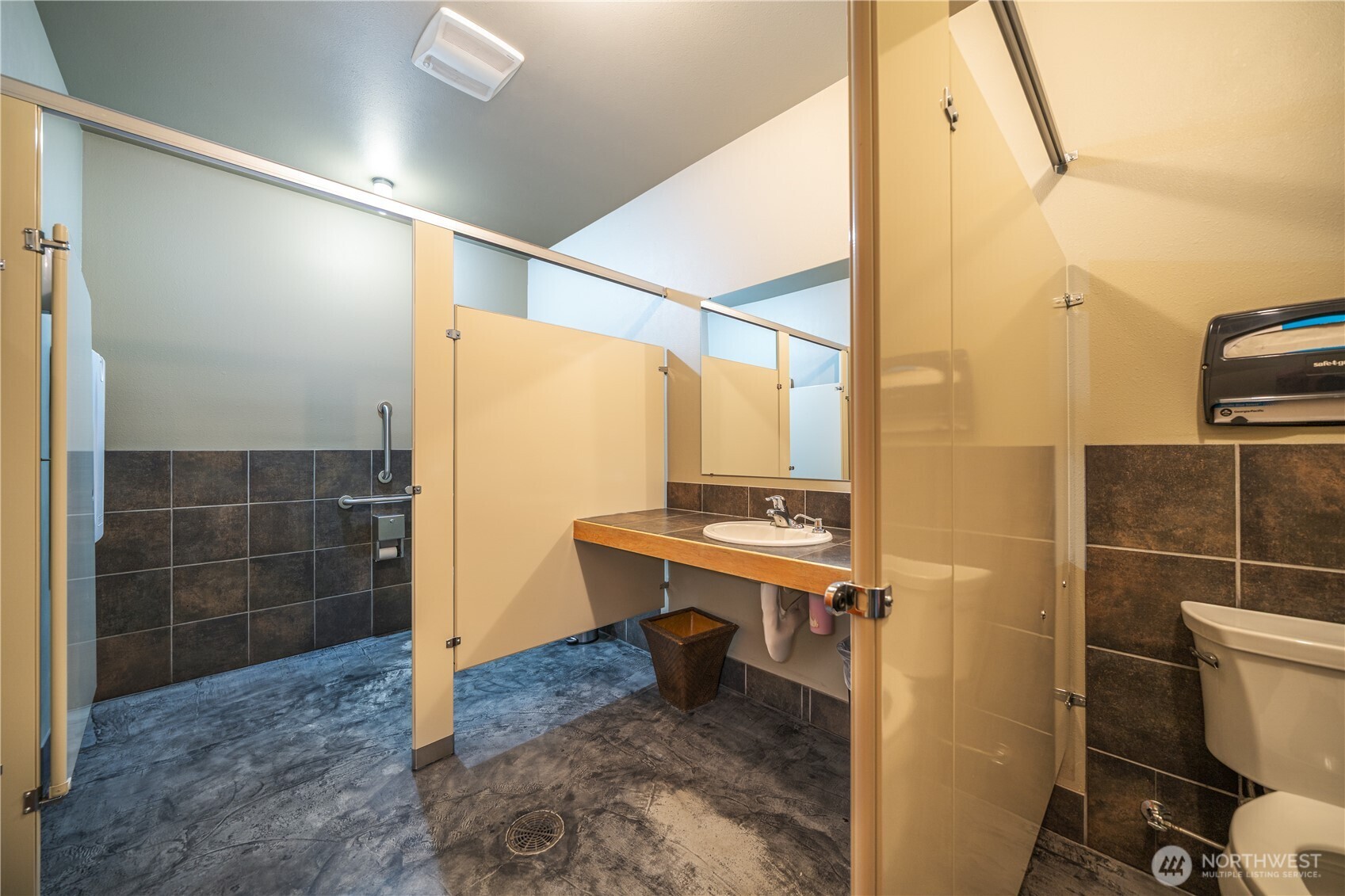 1307 Main , Oroville, WA 98845