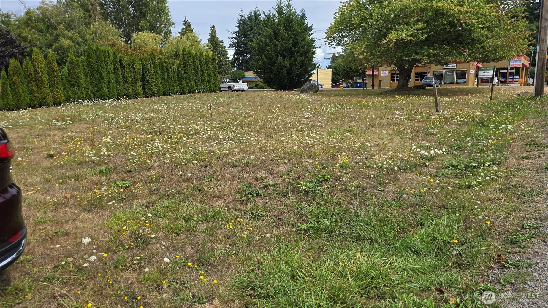 10320 NE Valley Road , Bainbridge Island, WA 98110
