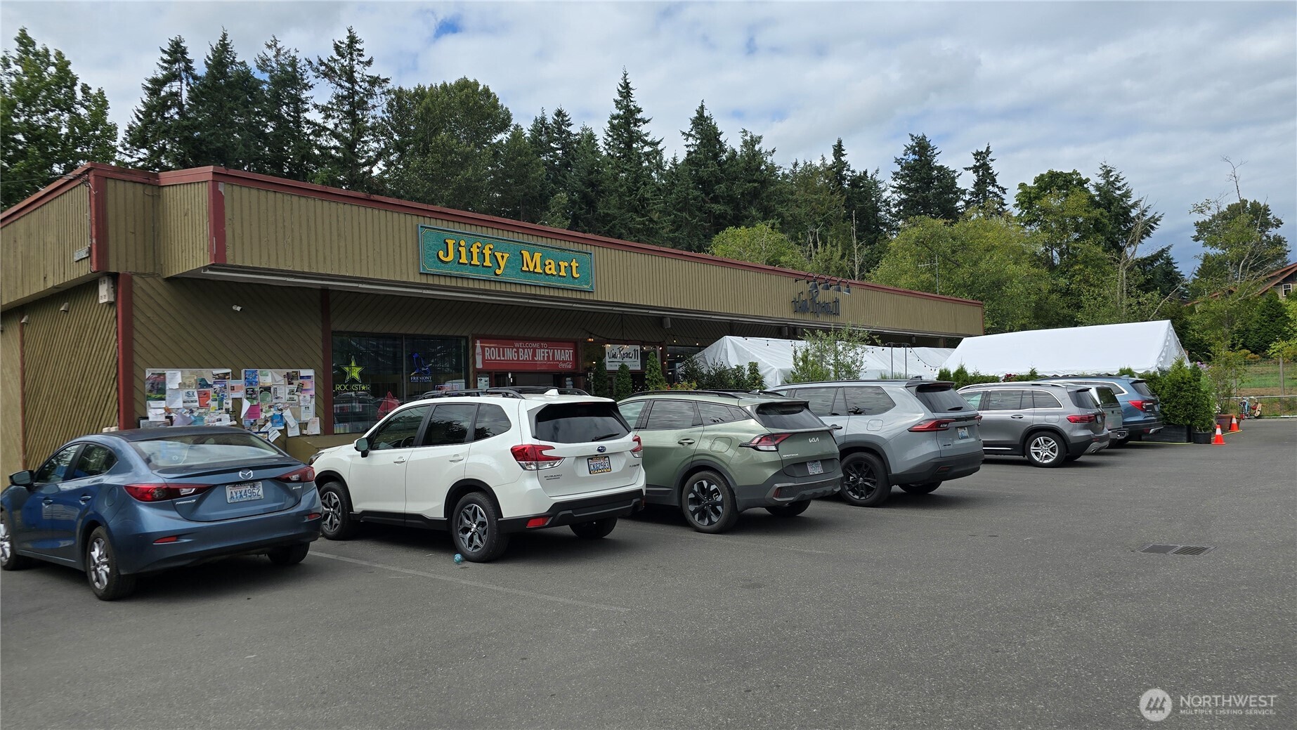 10320 NE Valley Road , Bainbridge Island, WA 98110