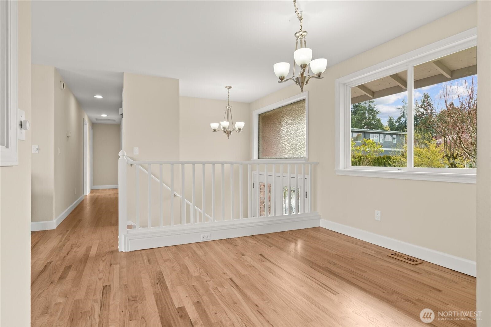 944 Maple Street , Edmonds, WA 98020