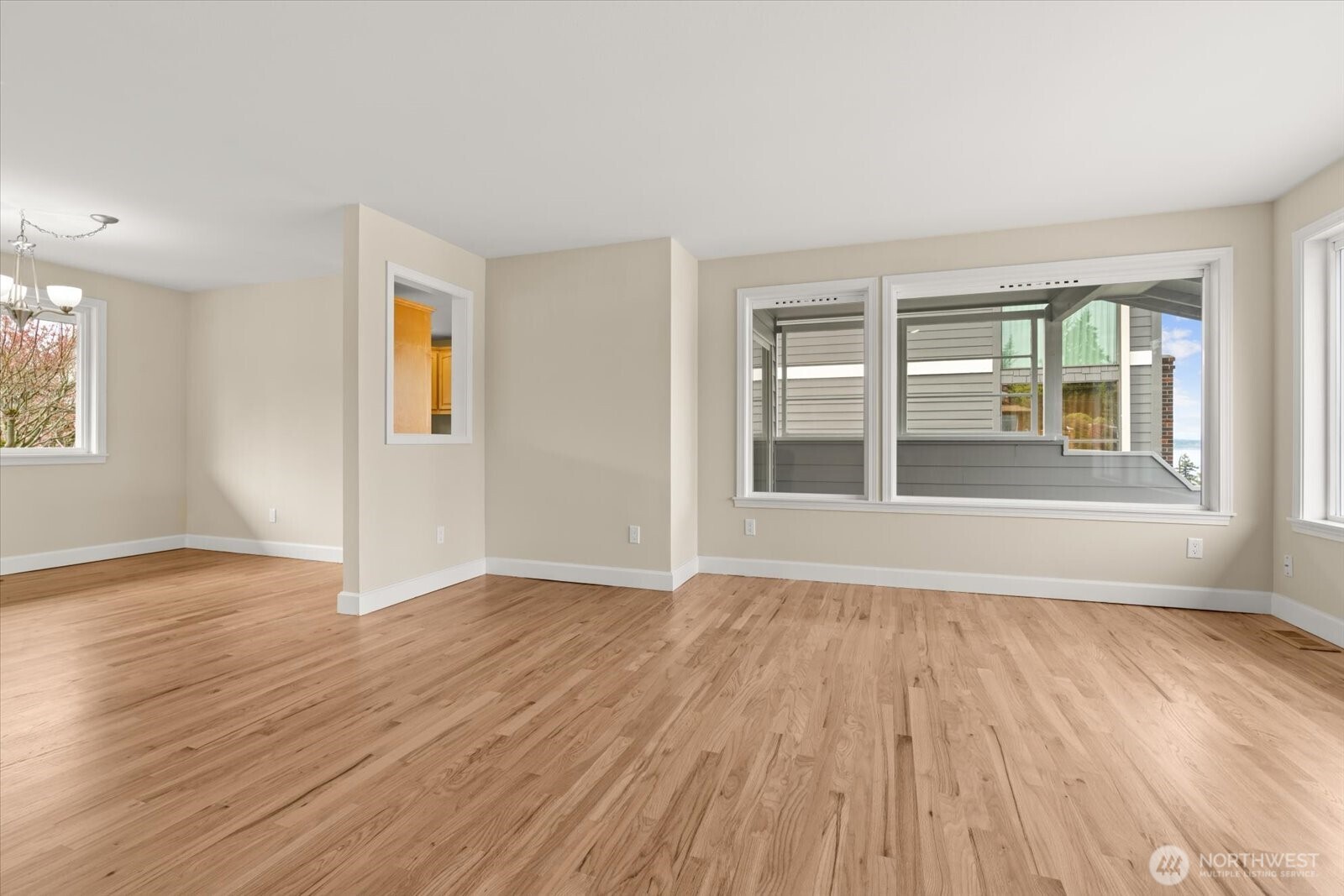944 Maple Street , Edmonds, WA 98020