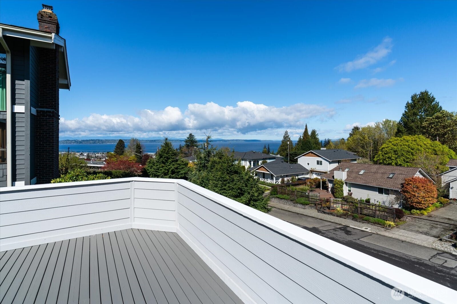 944 Maple Street , Edmonds, WA 98020