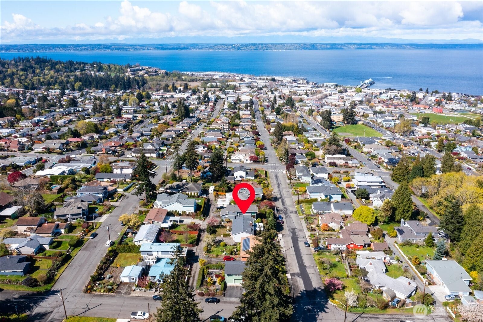 944 Maple Street , Edmonds, WA 98020