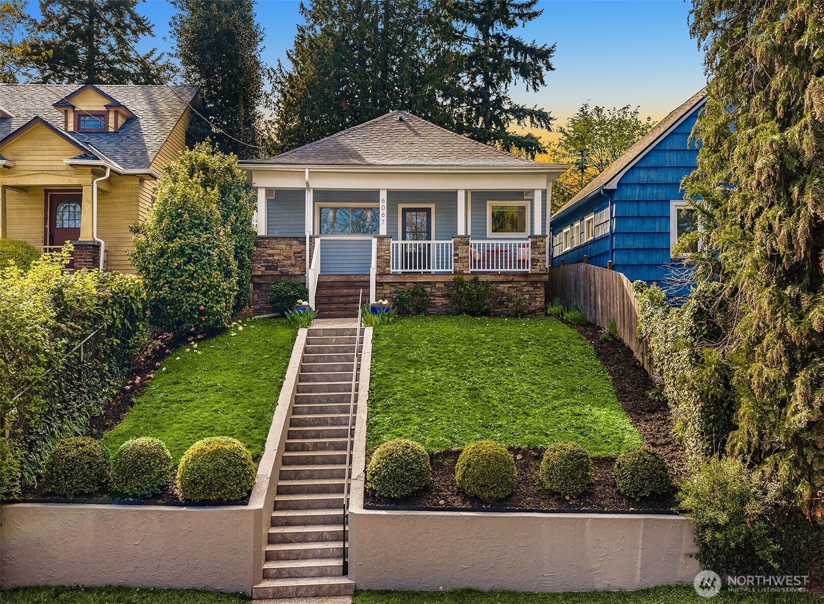 6067 6th Avenue NE, Seattle, WA 98115