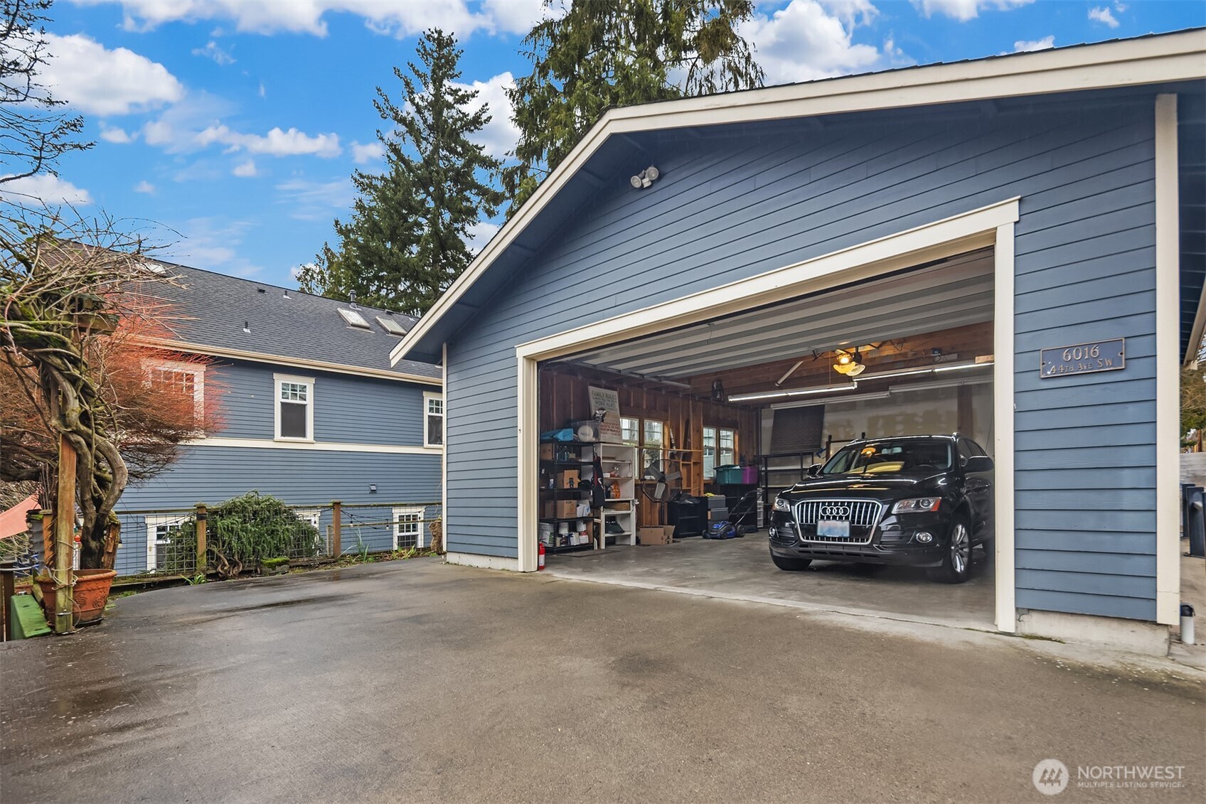 6016 44th Avenue SW, Seattle, WA 98136