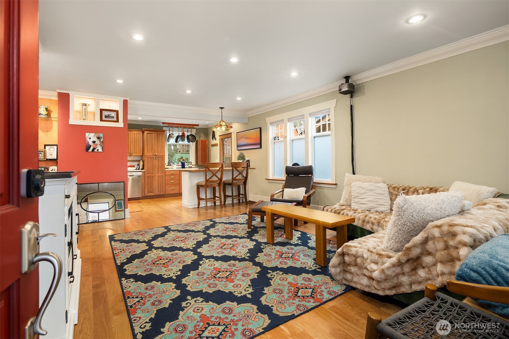 6016 44th Avenue SW, Seattle, WA 98136