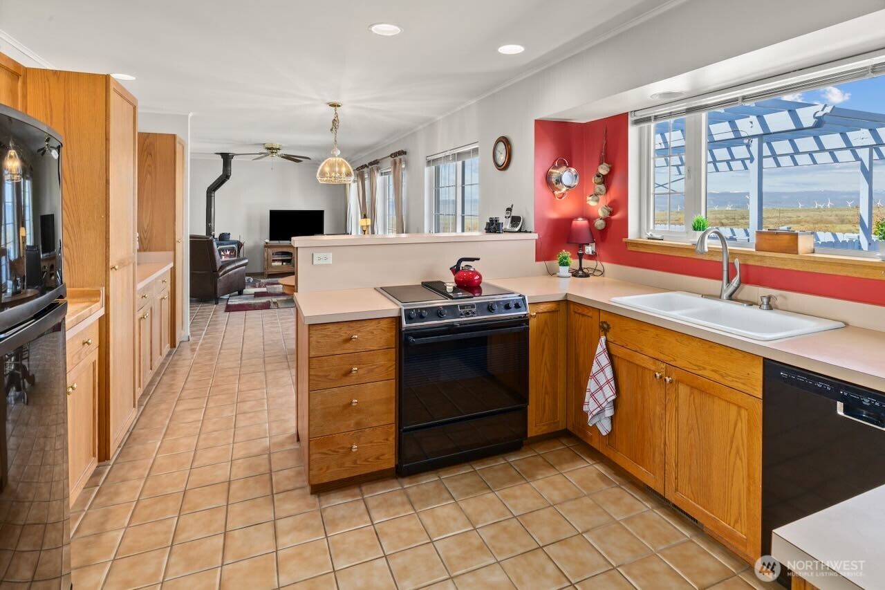 221 Upper Green Canyon Road , Ellensburg, WA 98926