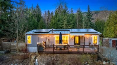 26497 Helmick Road , Sedro Woolley, WA 98284