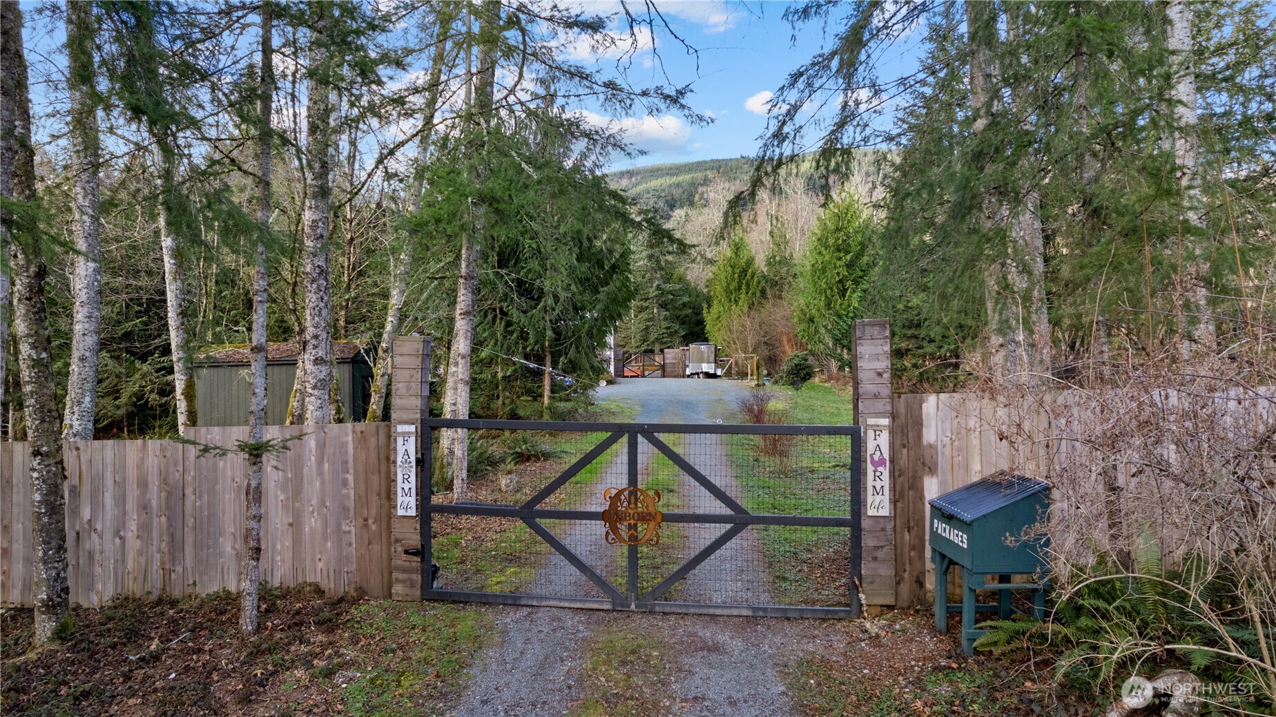 26497 Helmick Road , Sedro Woolley, WA 98284