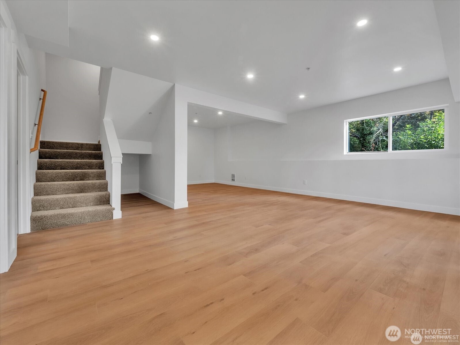 4032 152nd Place SW, Lynnwood, WA 98087