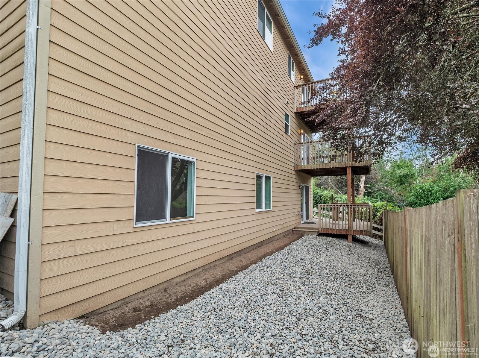4032 152nd Place SW, Lynnwood, WA 98087