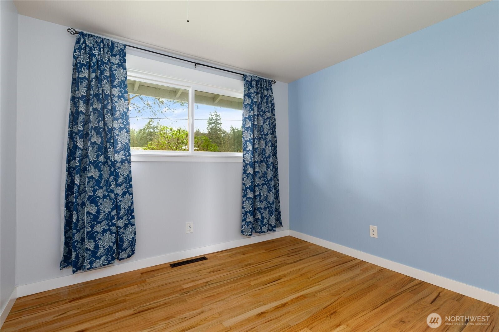 1321 Orchard Loop , Oak Harbor, WA 98277