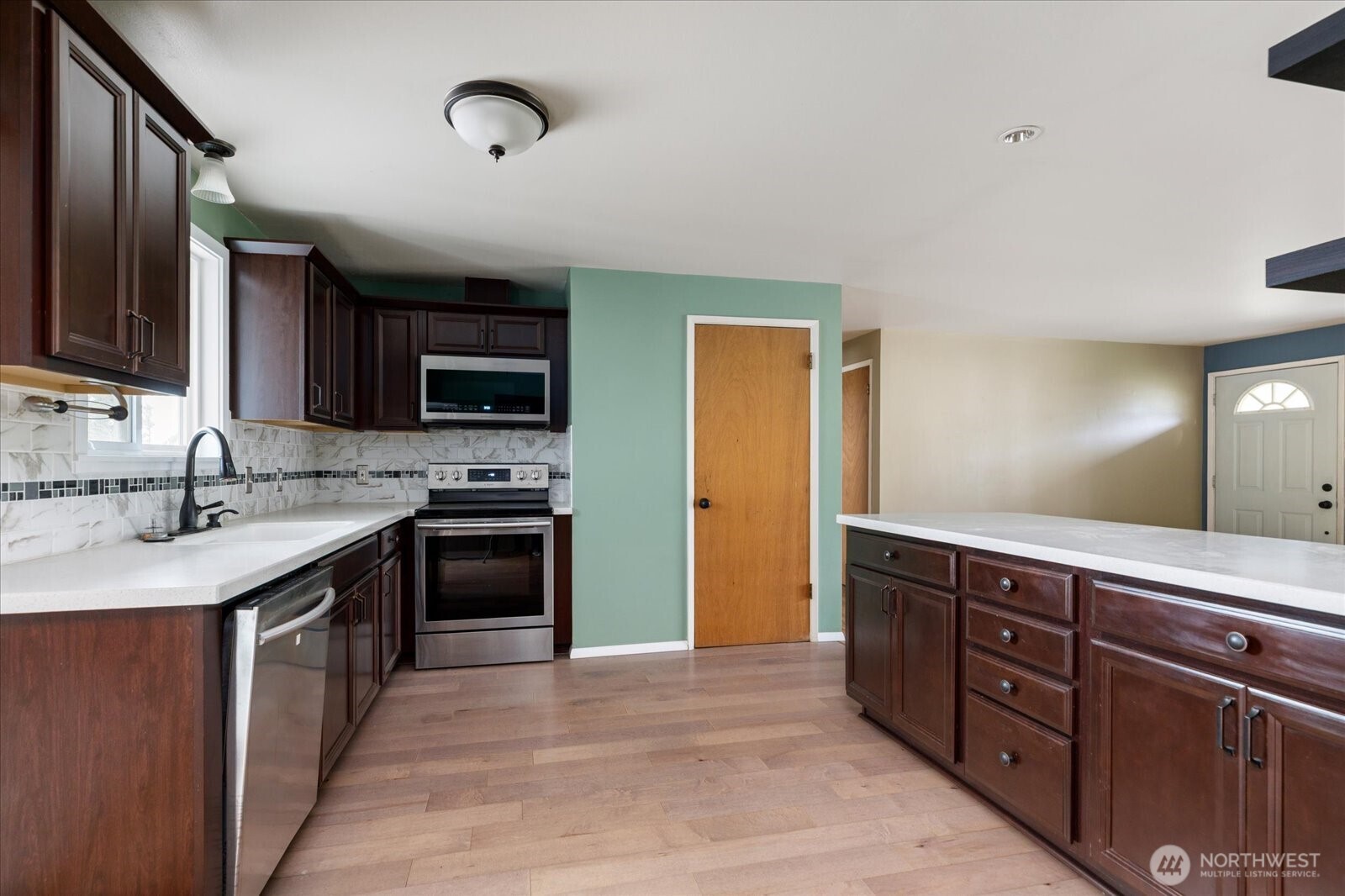 1321 Orchard Loop , Oak Harbor, WA 98277