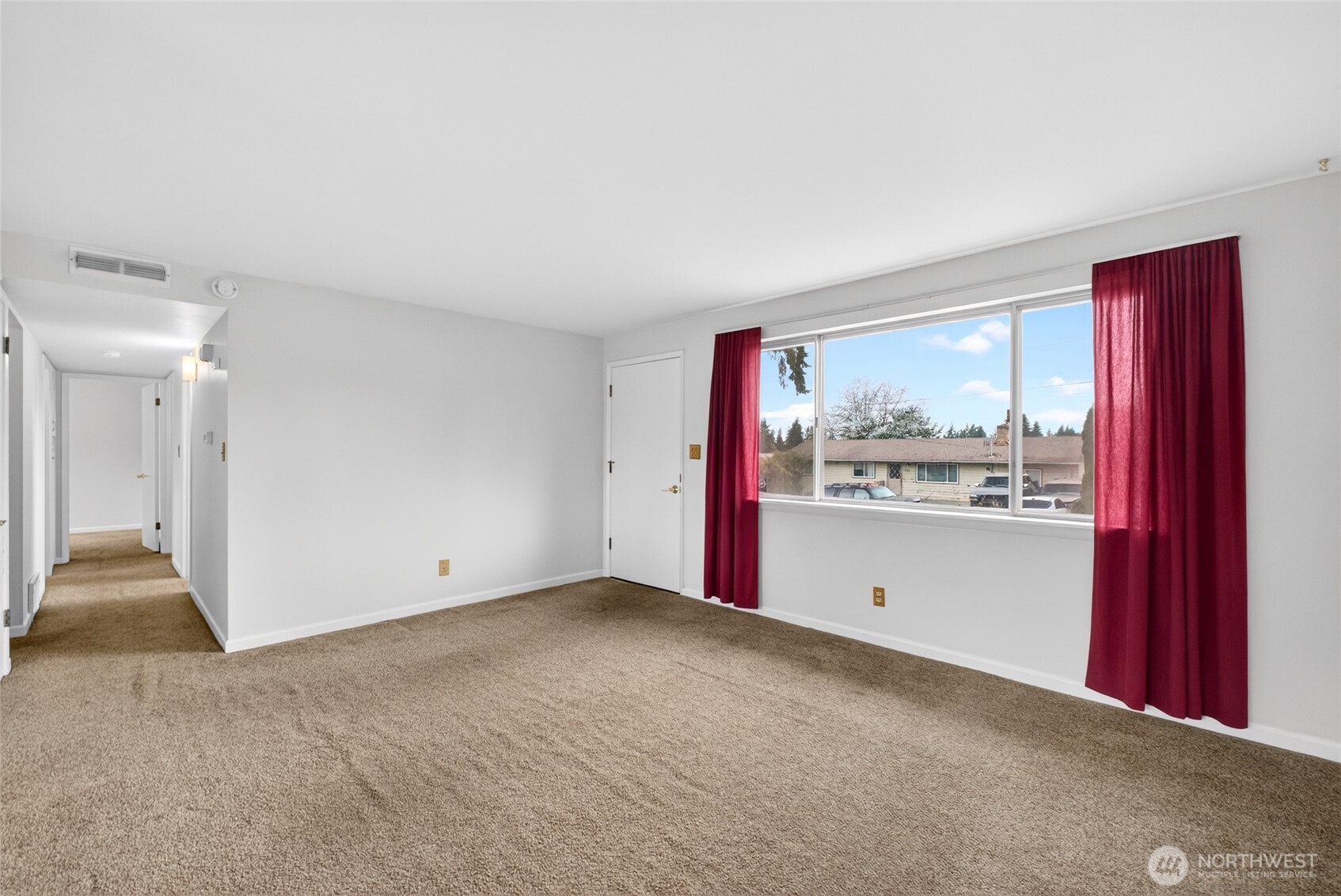 2717 SW 328th Street , Federal Way, WA 98023-2824