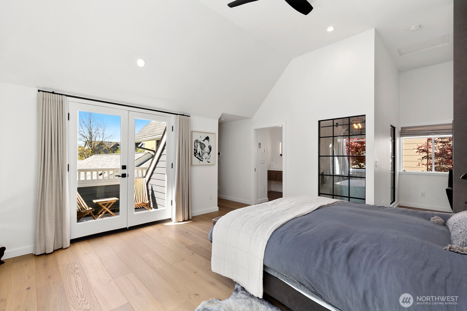 5932 California Avenue SW, Seattle, WA 98136