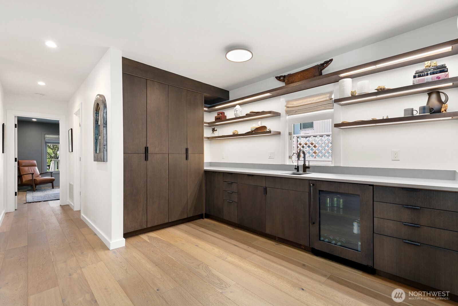 5932 California Avenue SW, Seattle, WA 98136