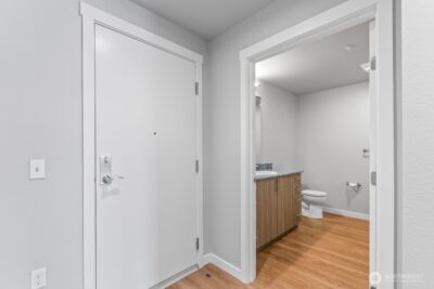 1085 103rd Avenue NE #614, Bellevue, WA 98004 - Photo 9