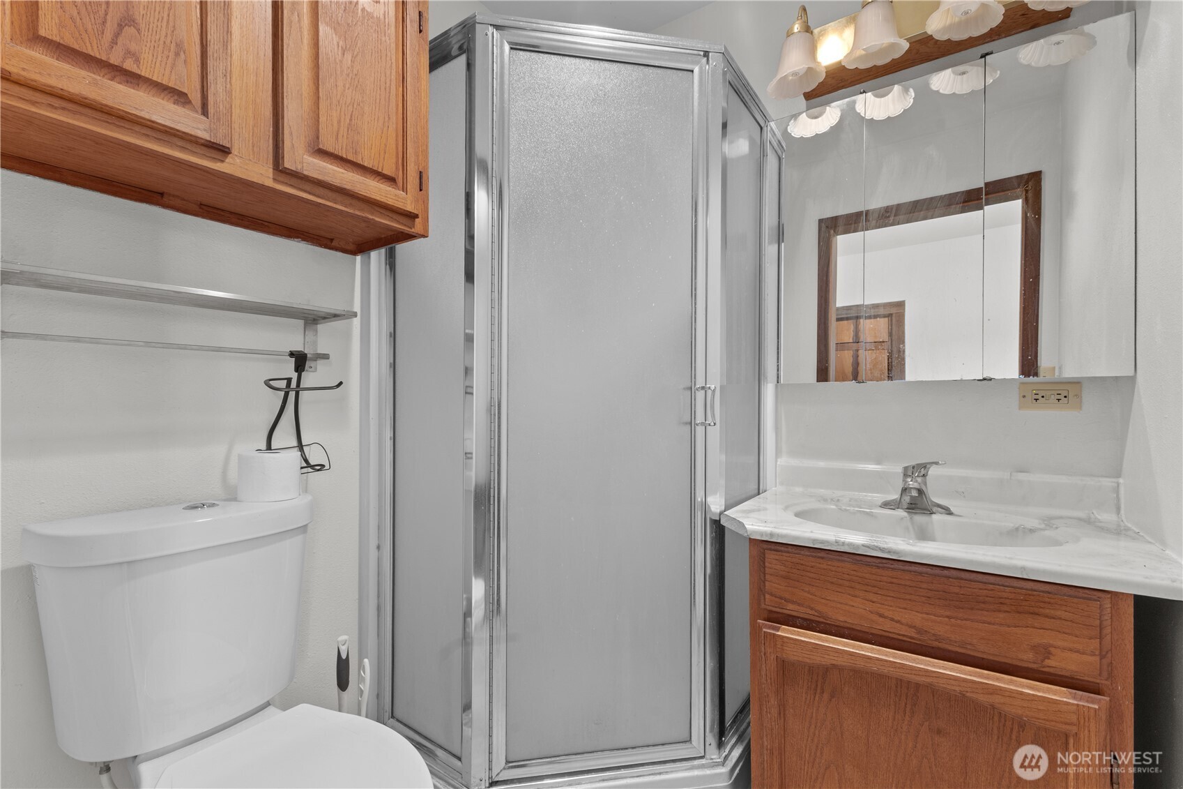 1676 Collins Road , Buckley, WA 98321-9480