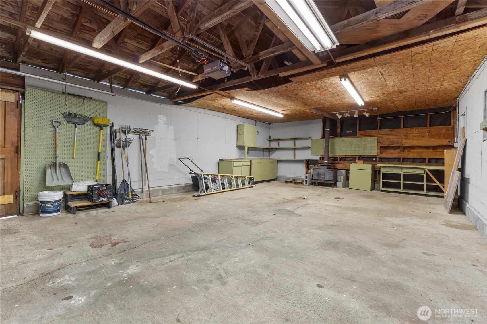 1676 Collins Road , Buckley, WA 98321-9480