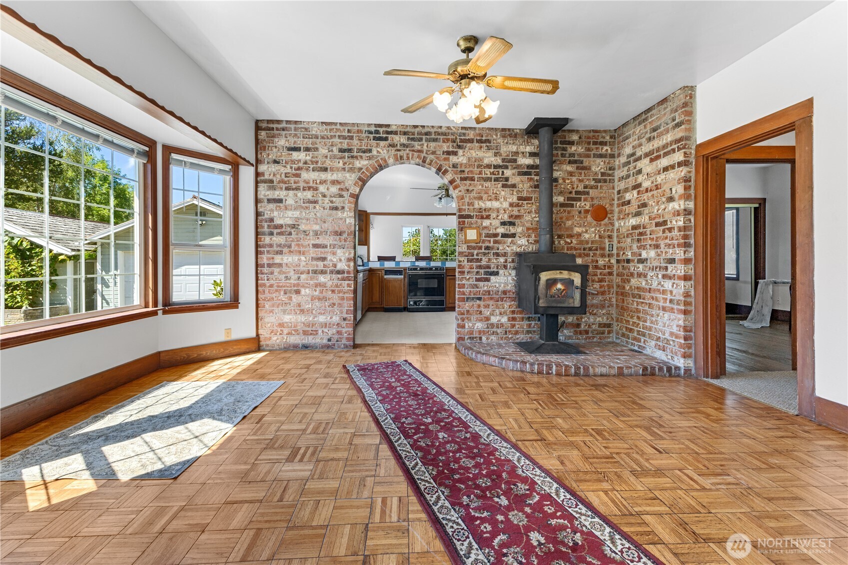 1676 Collins Road , Buckley, WA 98321-9480
