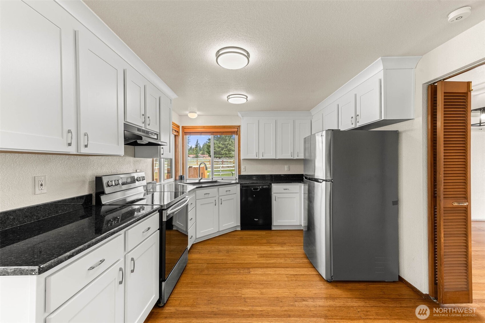 6932 105th Avenue SW, Olympia, WA 98512