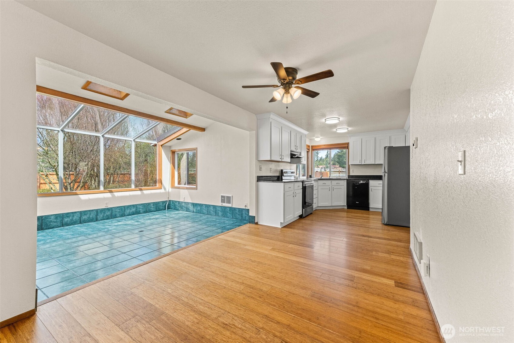 6932 105th Avenue SW, Olympia, WA 98512