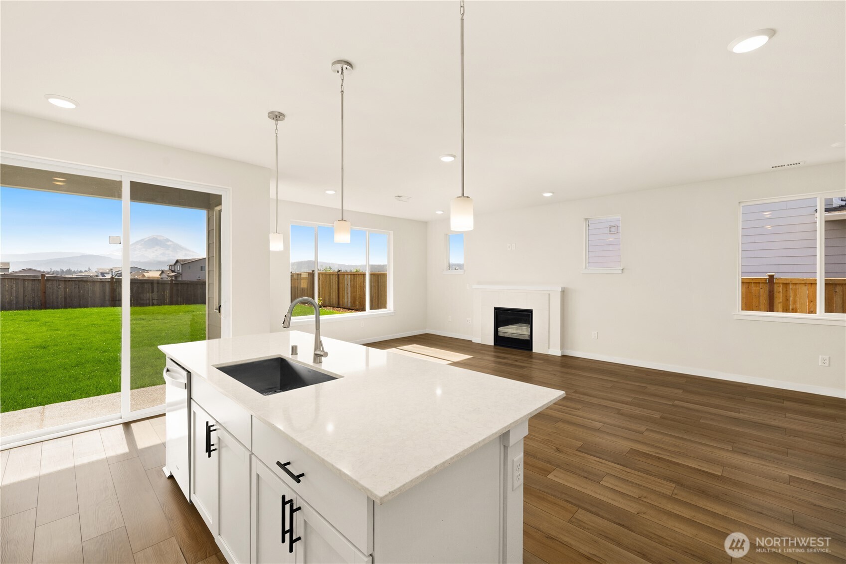 18351 134th Avenue E, Puyallup, WA 98374-1344