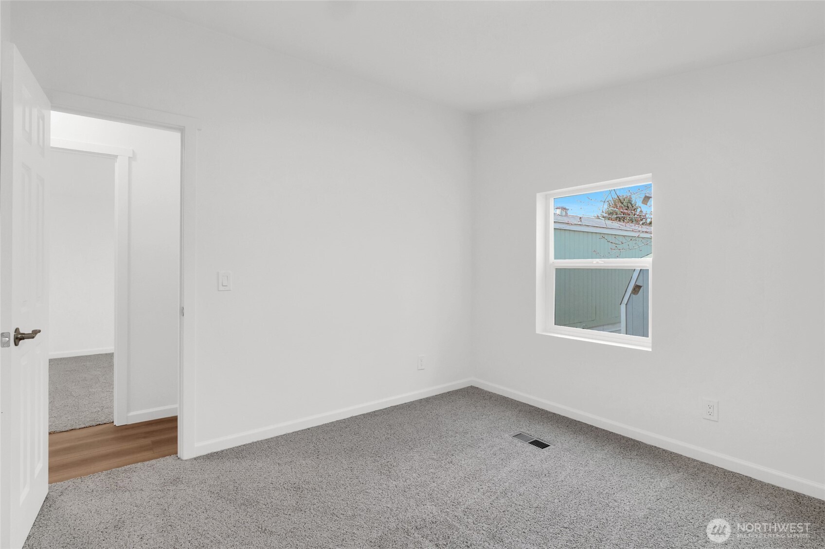 4815 NE Airway Drive #128, Moses Lake, WA 98837