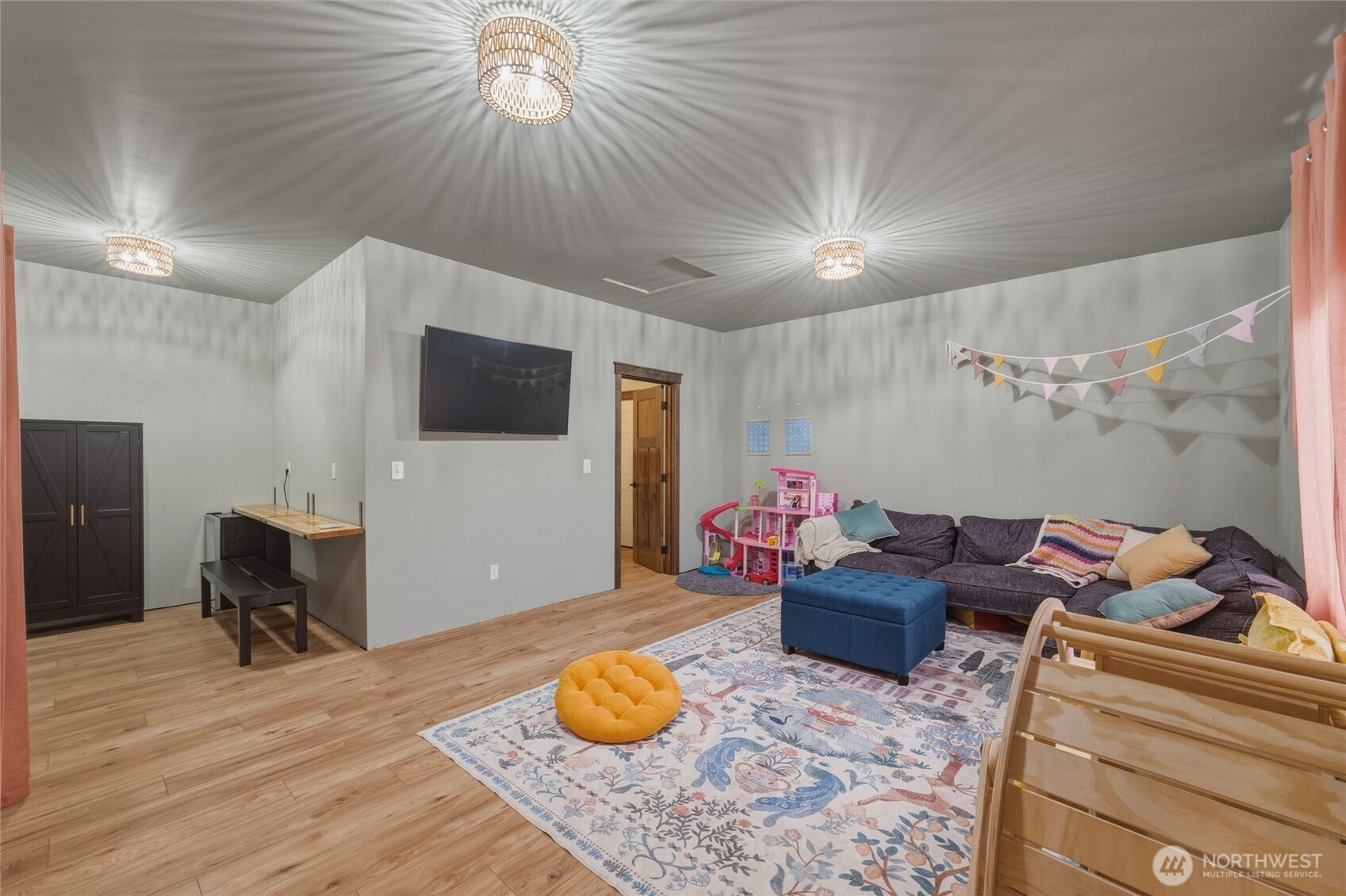 8679 Depot Road , Lynden, WA 98264