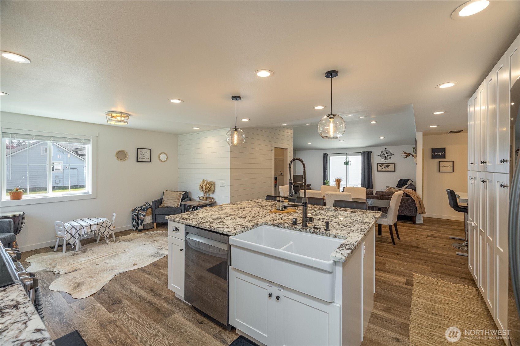 8679 Depot Road , Lynden, WA 98264